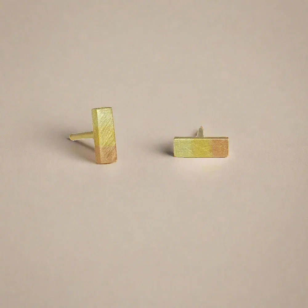 Bar Studs in Rainbow Gold