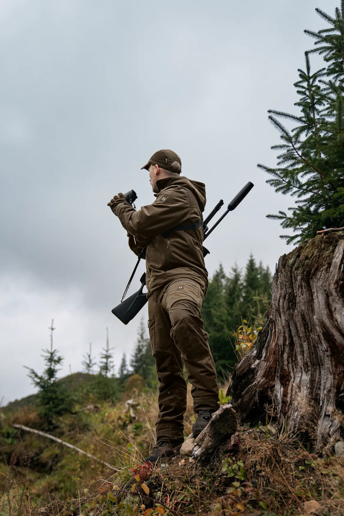 Härkila Men&#x27;s Forest Hunter Gore-Tex Jacket Hunting Green/Shadow Brown | Buy Härkila Men&#x27;s Forest Hunter Gore-Tex Jacket Hunting Green/Shadow Brown here | Outnorth