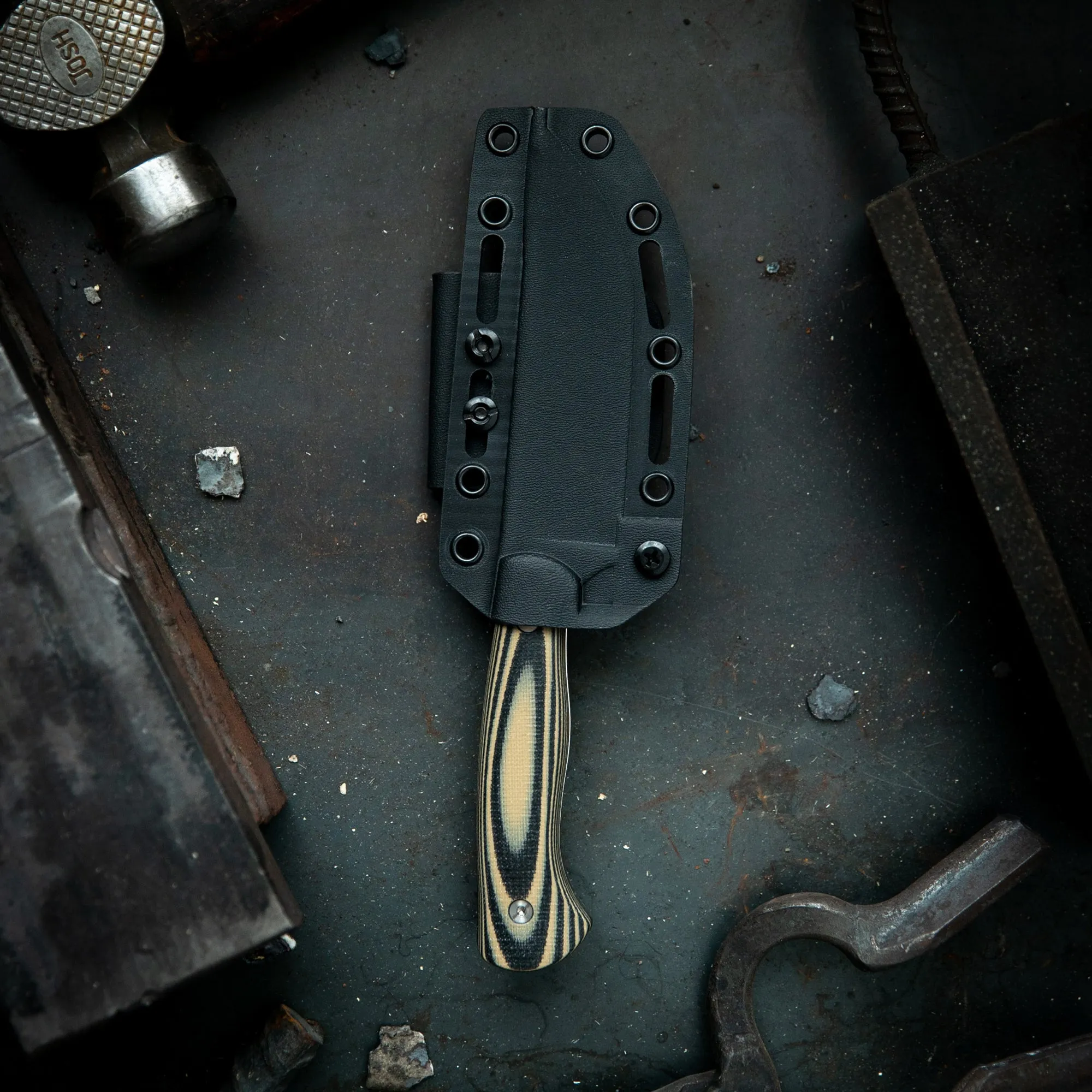 MAGNACUT STONEWALL SKINNER - TAN & BLACK
