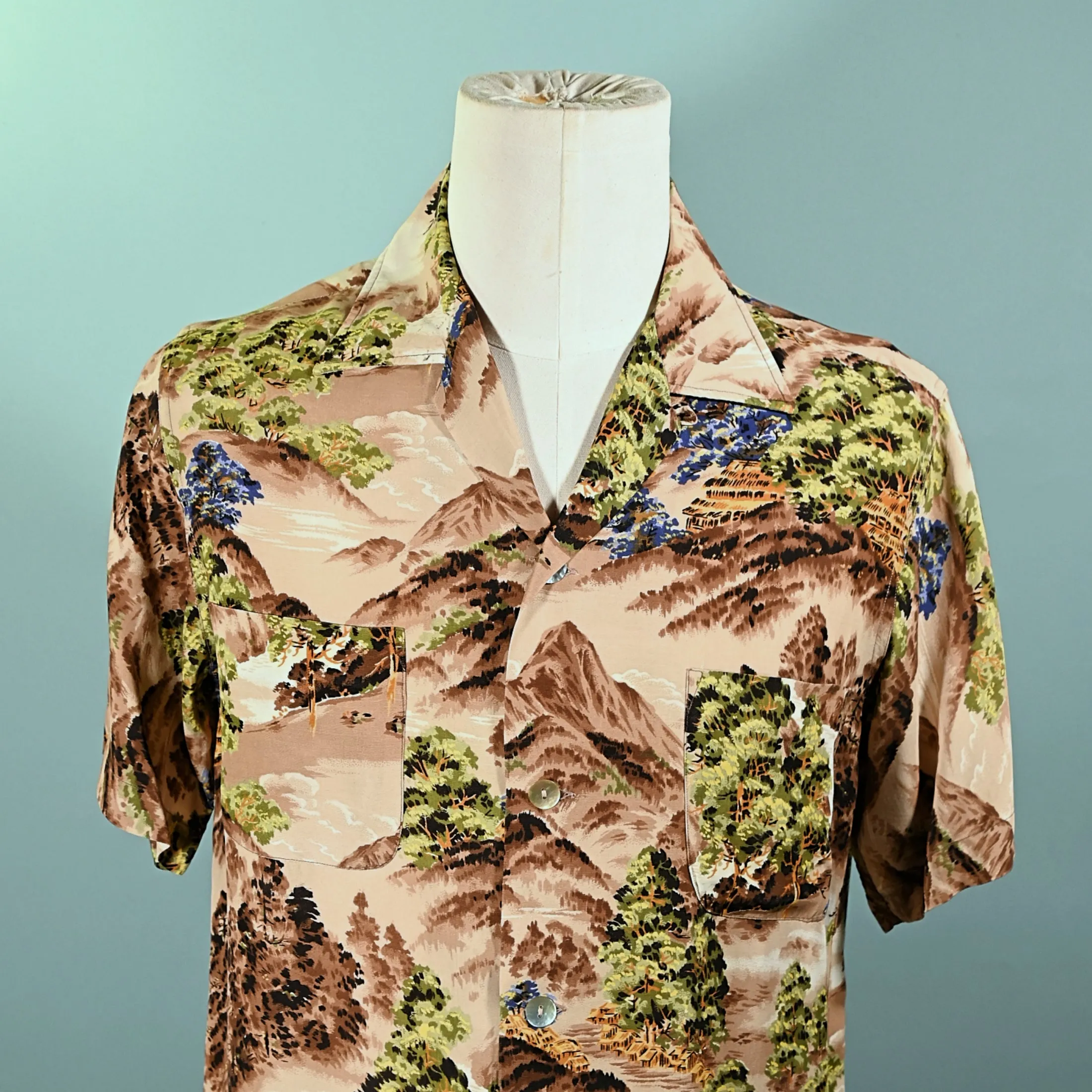 Sports Wear Vintage 50s Rayon Hawaiian Shirt, Made in Japan M