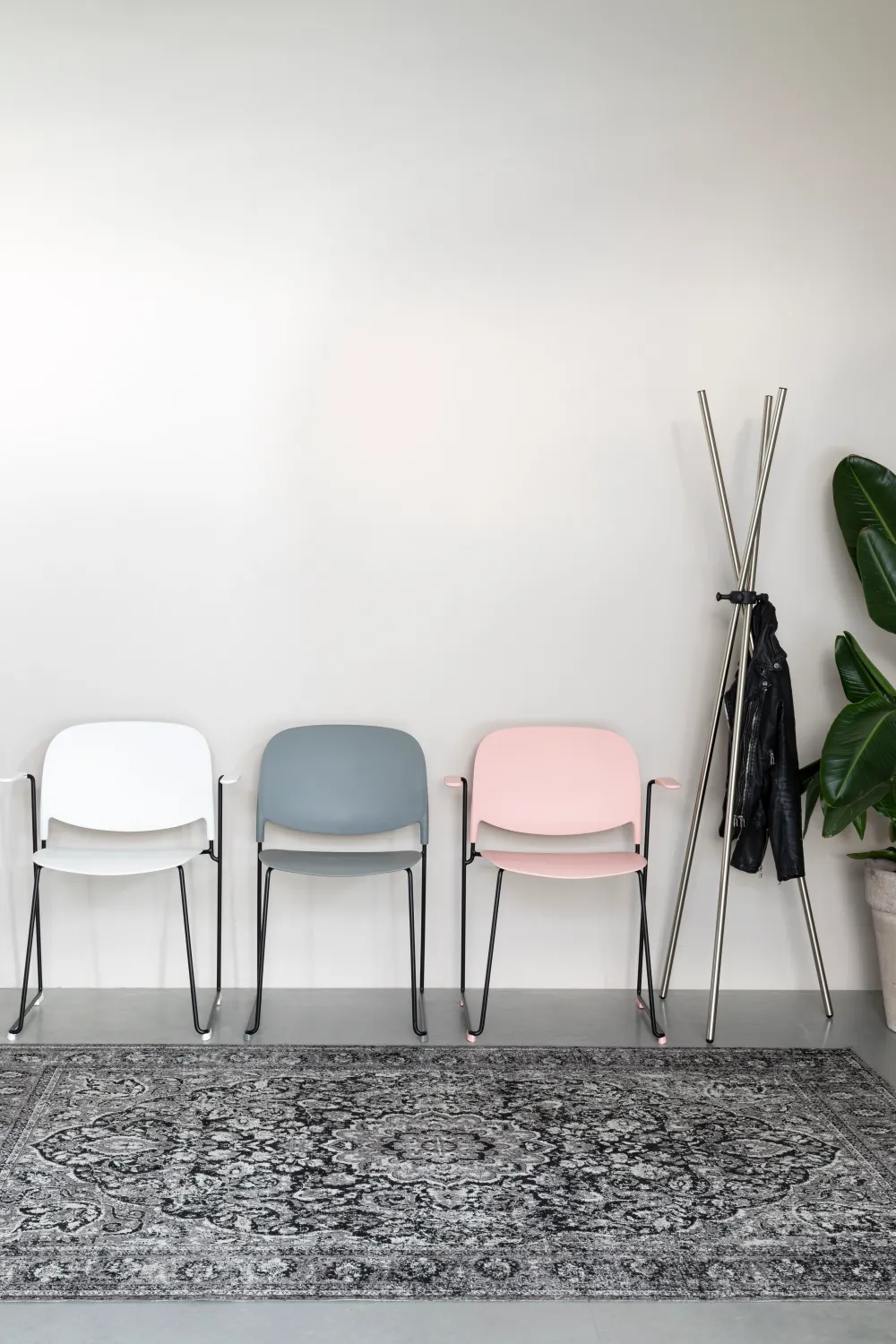 Tripod Metal Coat Rack | DF Darwin